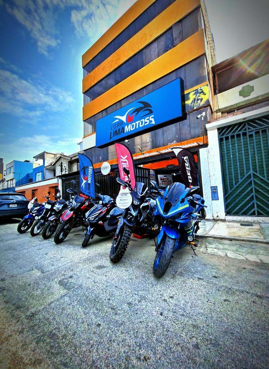 freepik 2744676911